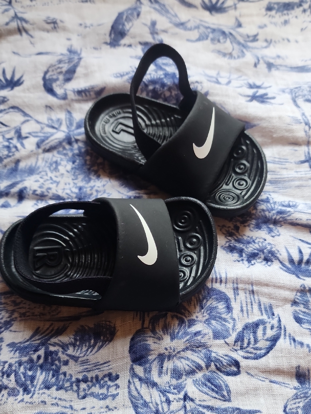 Nike Kids Black Sandals with White Swoosh